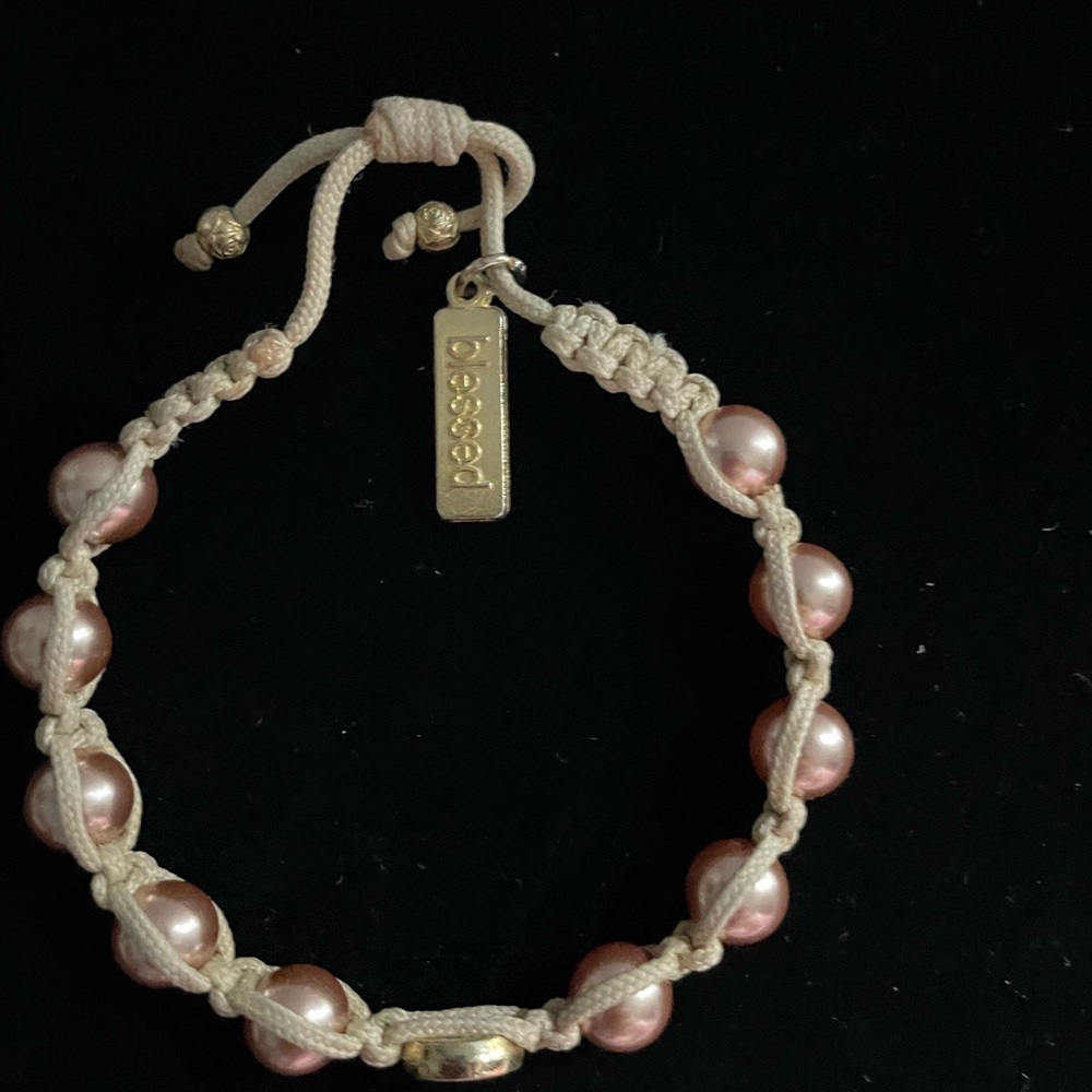 Elegant Pink Pearl Bracelet with 'Blessed' Charm.  NWO T